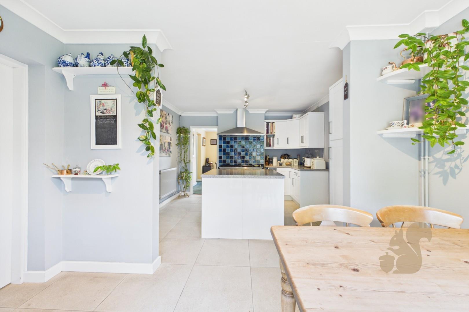 Kitchen/Breakfast Room